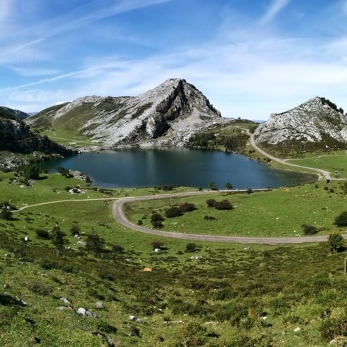 Actividad de ruta guiada por los Lagos de Covadonga, Asturias